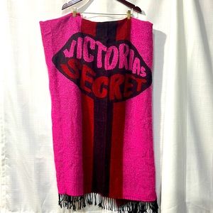 Victoria Secret Throw